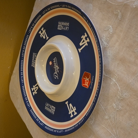 Chip 'n Dip Platter, 14" Round, Blue, White & Red. - Picture 6 of 6